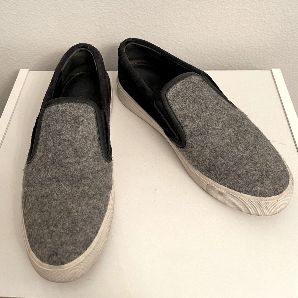 Vince Blair Sneakers EUC